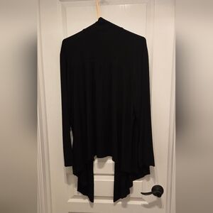 Cha Cha Vente Black Open Front Top